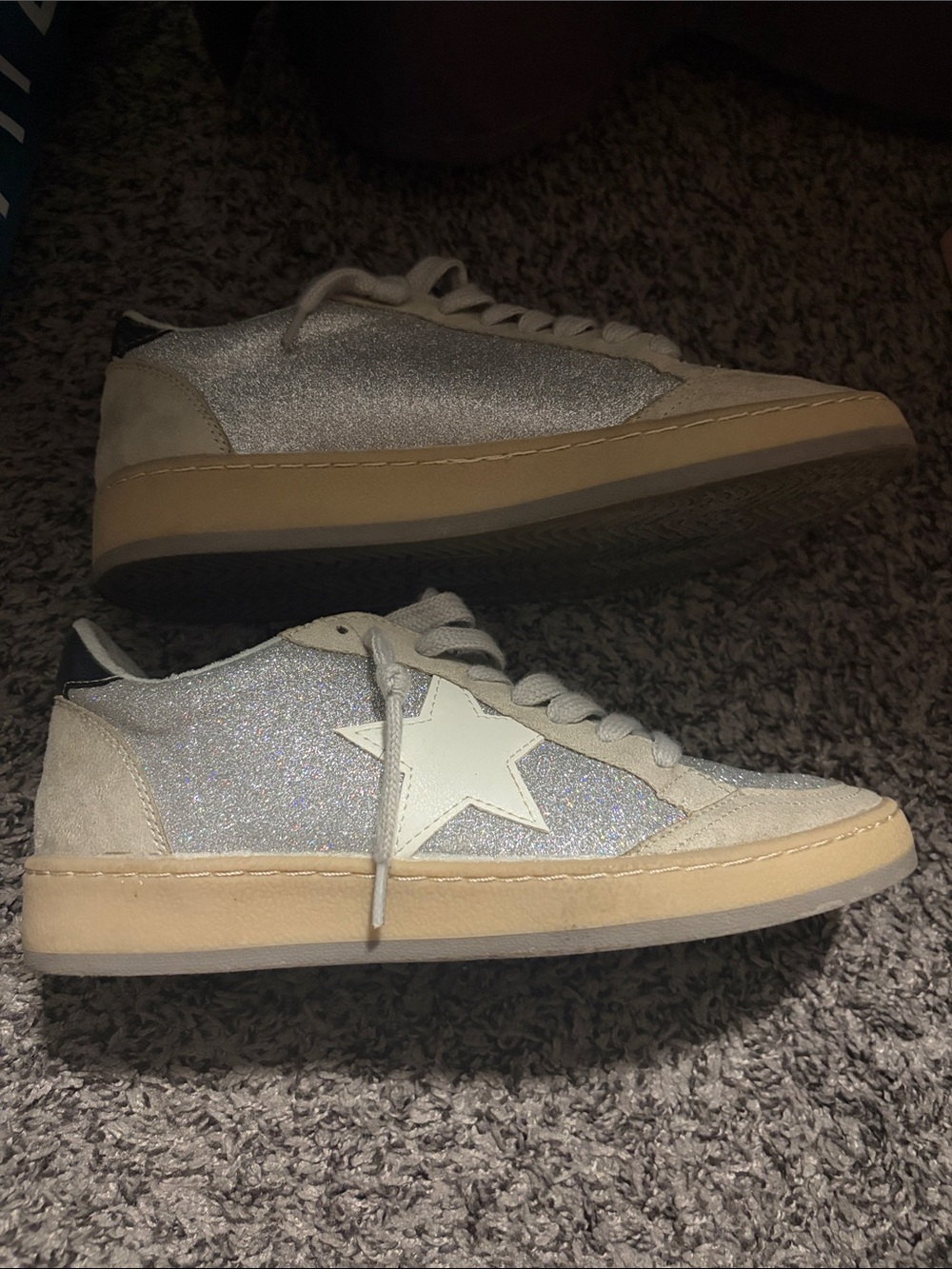 ShuShop Silver Glitter Star Low-Top Sneakers